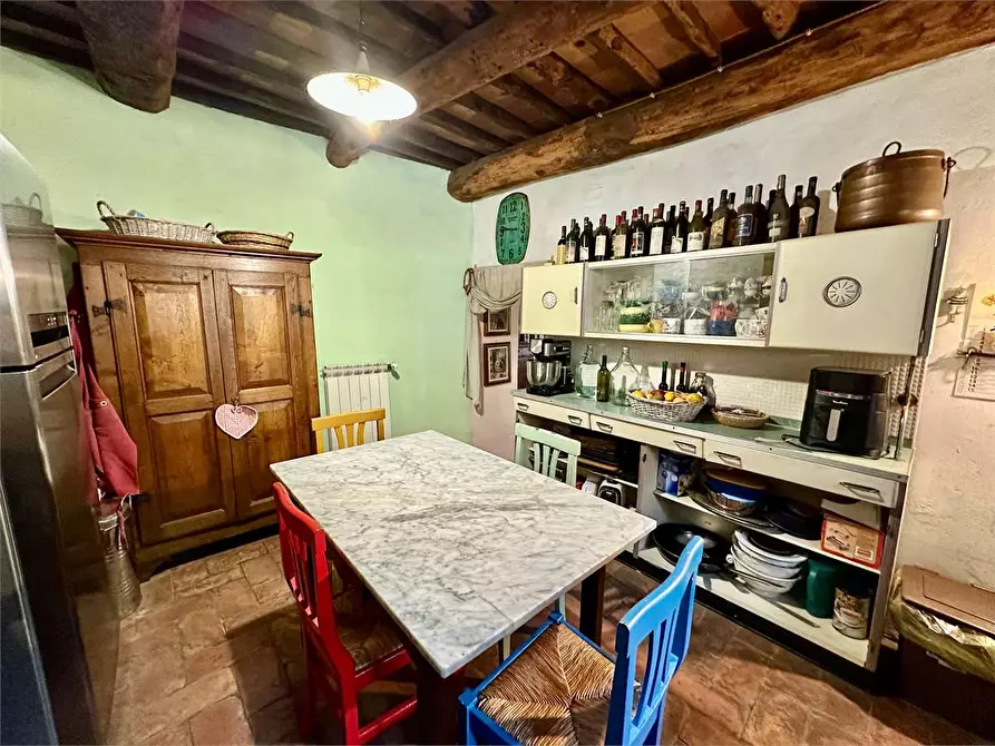 Immagine 7 di Rustico / casale in vendita  in via di mastiano e gugliano a Lucca