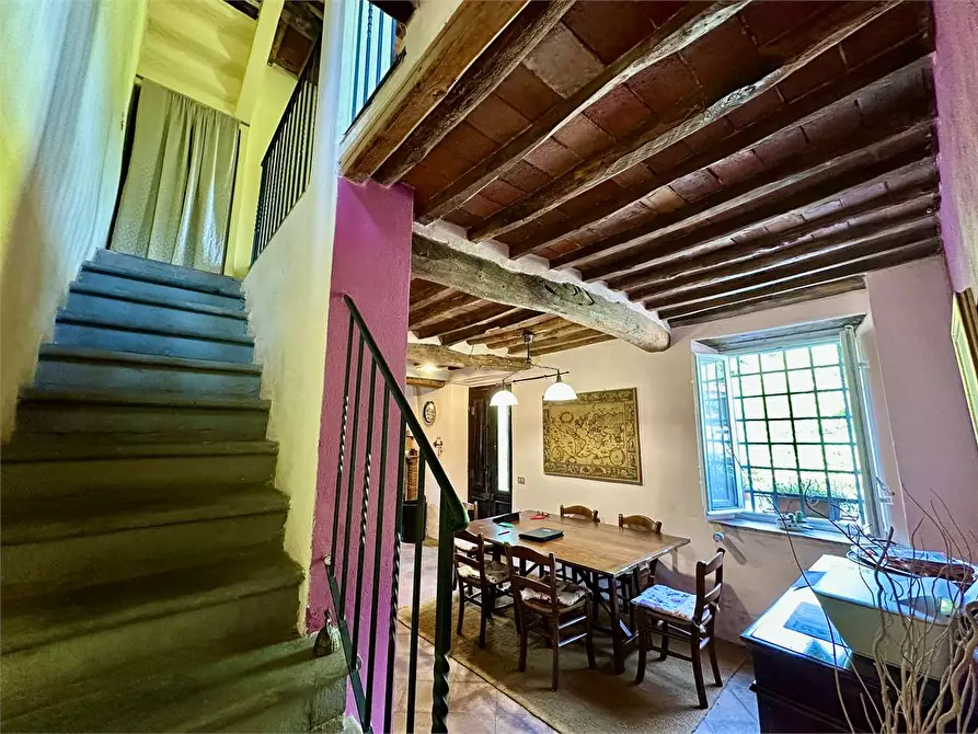 Immagine 5 di Rustico / casale in vendita  in via di mastiano e gugliano a Lucca