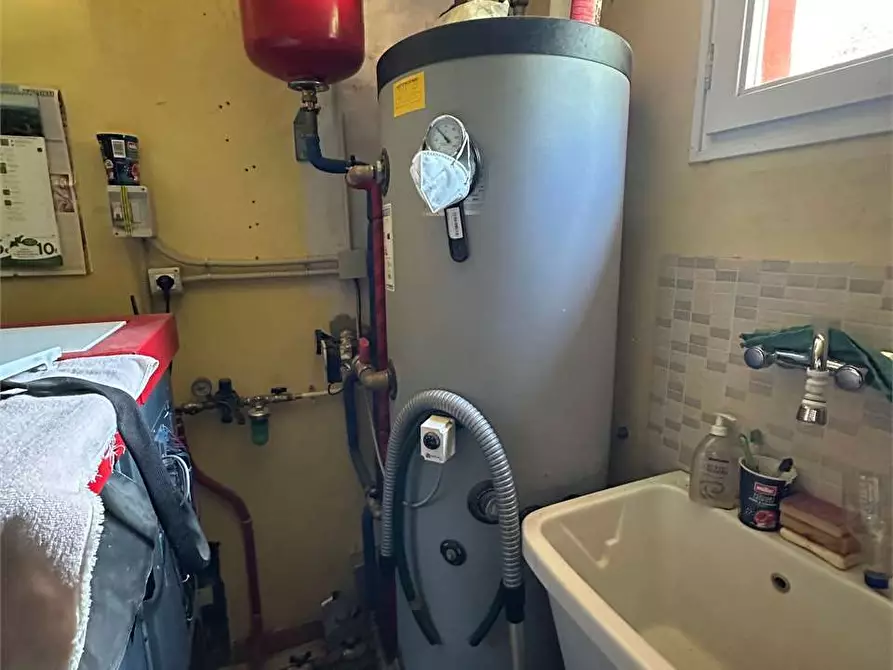 Immagine 11 di Rustico / casale in vendita  in via di mastiano e gugliano a Lucca