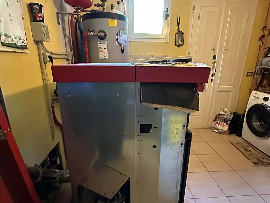 Immagine 13 di Rustico / casale in vendita  in via di mastiano e gugliano a Lucca