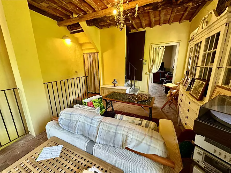 Immagine 17 di Rustico / casale in vendita  in via di mastiano e gugliano a Lucca
