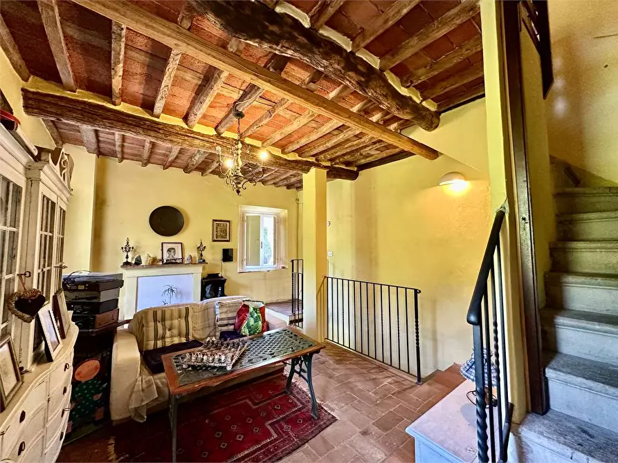 Immagine 22 di Rustico / casale in vendita  in via di mastiano e gugliano a Lucca