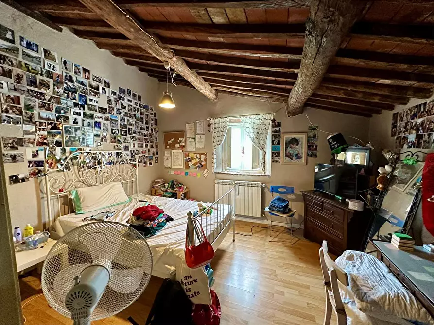 Immagine 28 di Rustico / casale in vendita  in via di mastiano e gugliano a Lucca