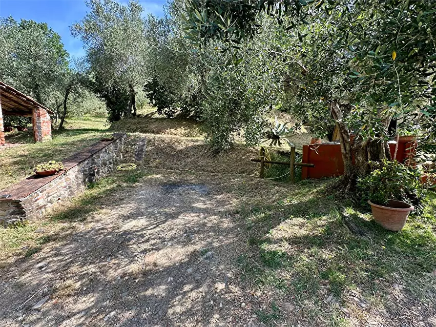 Immagine 38 di Rustico / casale in vendita  in via di mastiano e gugliano a Lucca