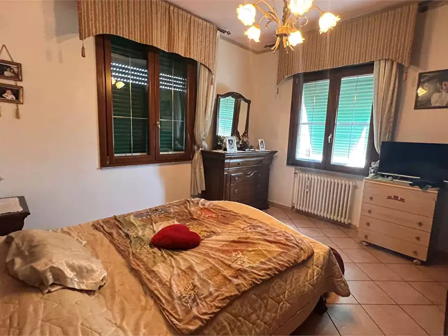 Immagine 6 di Appartamento in vendita  in Viale Marconi a Altopascio