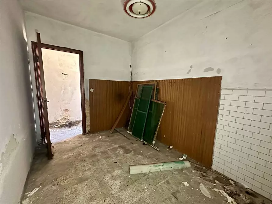 Immagine 2 di Porzione di casa in vendita  in toringo a Capannori