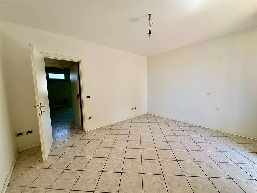 Immagine 8 di Appartamento in vendita  in Via Ciarpi a Porcari