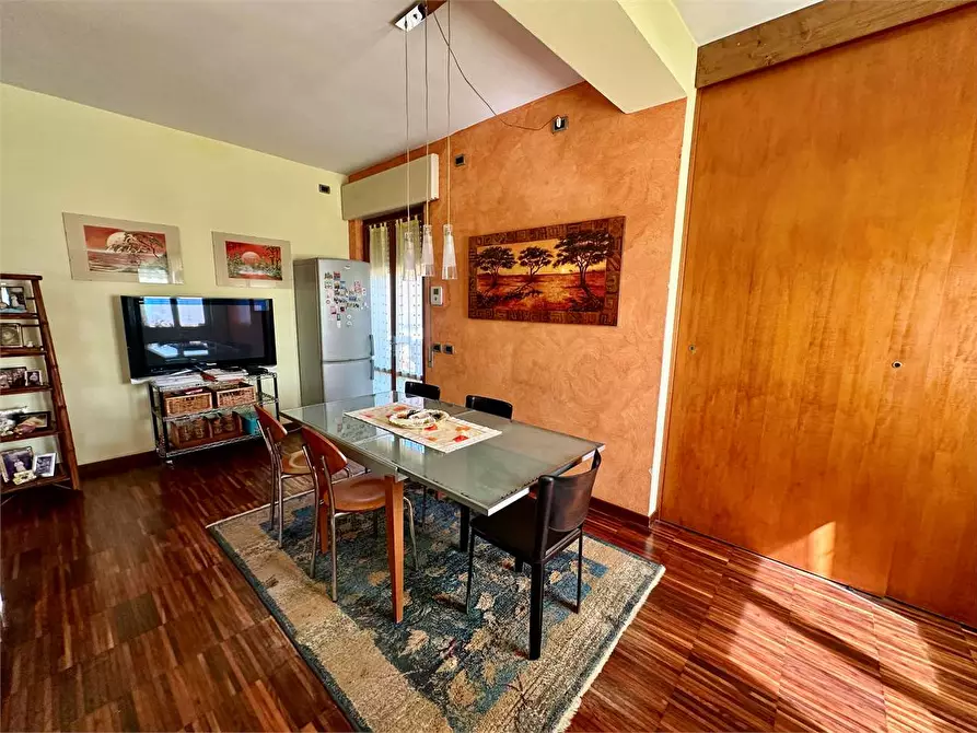 Immagine 8 di Casa bifamiliare in vendita  in via dei massagli a Lucca