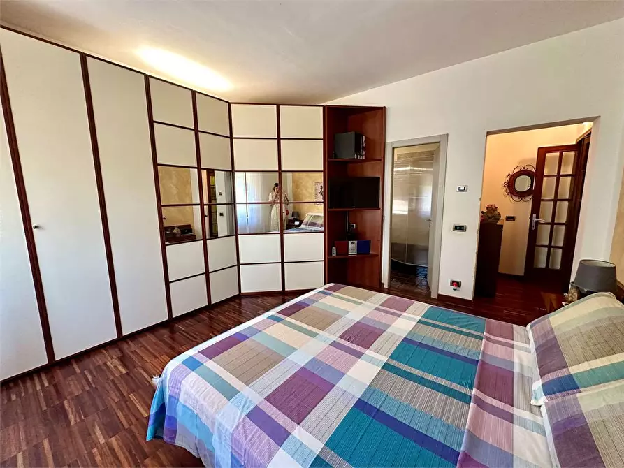 Immagine 16 di Casa bifamiliare in vendita  in via dei massagli a Lucca