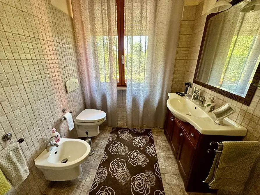 Immagine 20 di Casa bifamiliare in vendita  in via dei massagli a Lucca