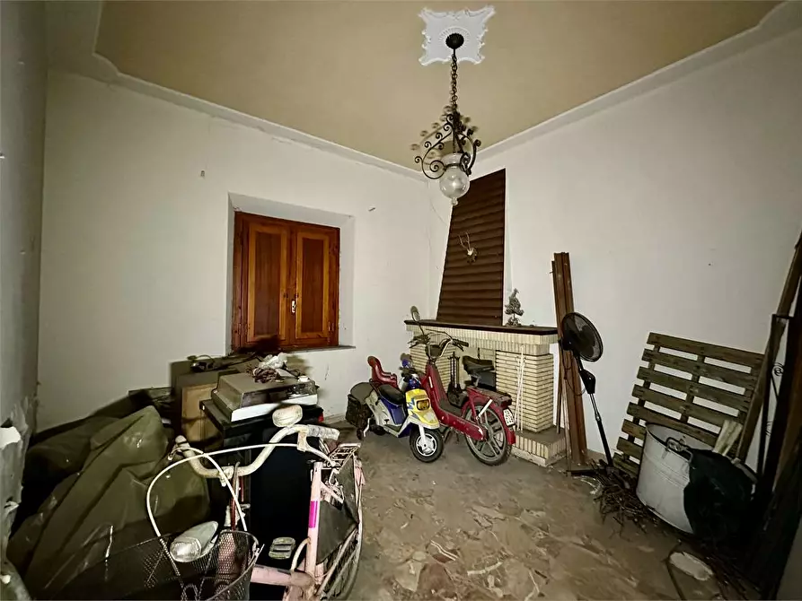 Immagine 5 di Porzione di casa in vendita  in via picciorana a Lucca
