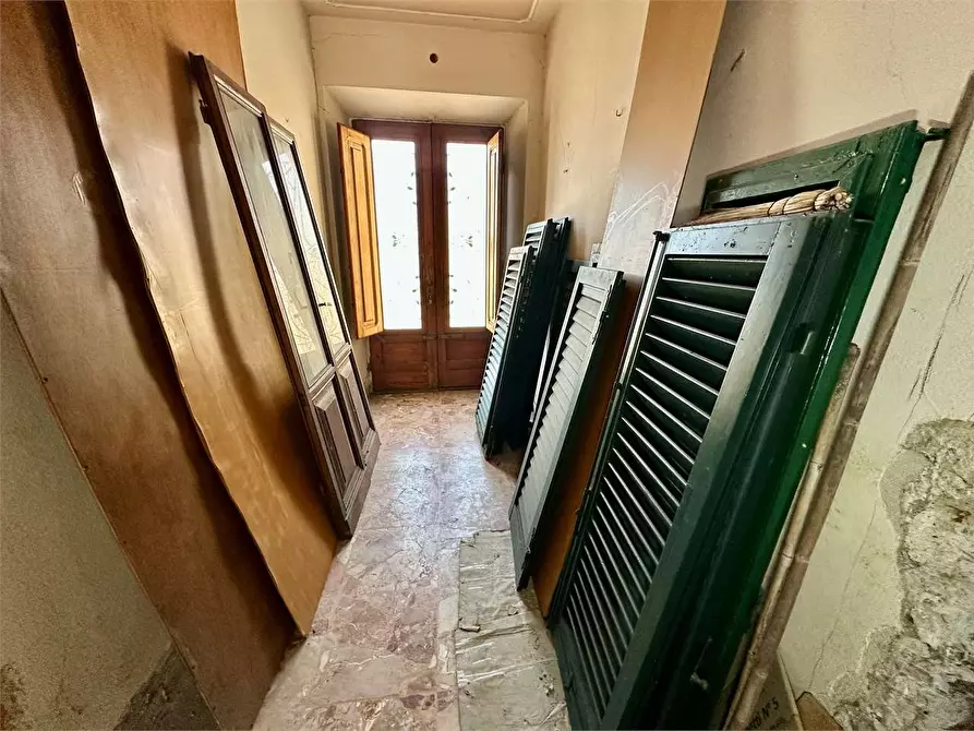 Immagine 9 di Porzione di casa in vendita  in via picciorana a Lucca