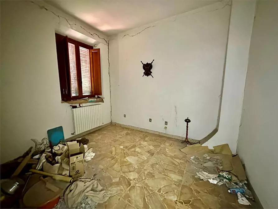 Immagine 13 di Porzione di casa in vendita  in via picciorana a Lucca