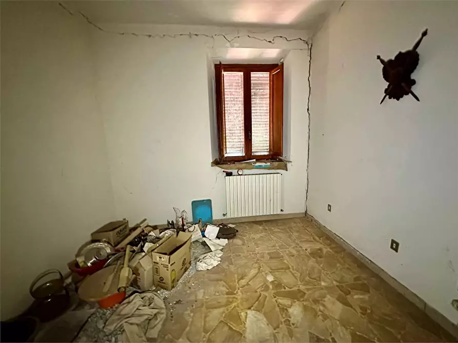 Immagine 15 di Porzione di casa in vendita  in via picciorana a Lucca
