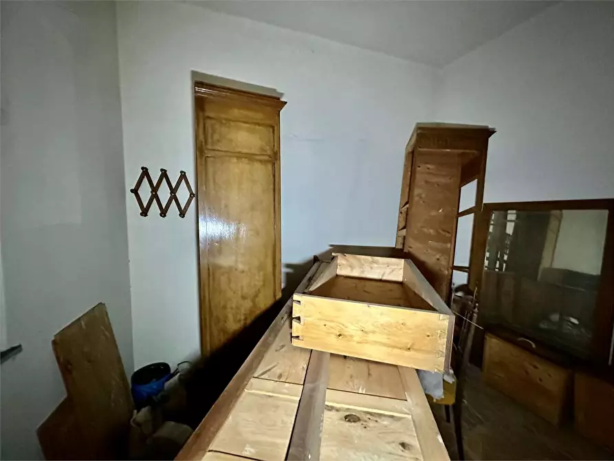 Immagine 19 di Porzione di casa in vendita  in via picciorana a Lucca