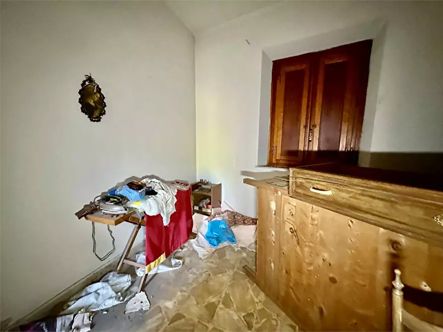 Immagine 20 di Porzione di casa in vendita  in via picciorana a Lucca