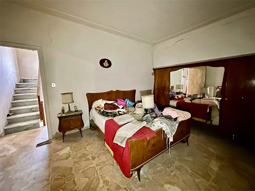 Immagine 23 di Porzione di casa in vendita  in via picciorana a Lucca