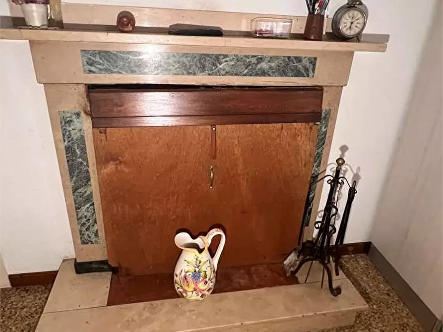 Immagine 10 di Porzione di casa in vendita  in San Ginese a Capannori