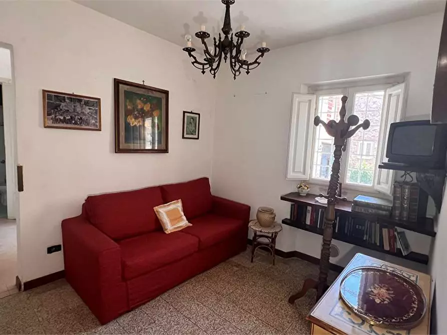 Immagine 11 di Porzione di casa in vendita  in San Ginese a Capannori