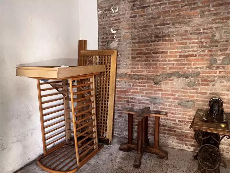 Immagine 31 di Porzione di casa in vendita  in San Ginese a Capannori