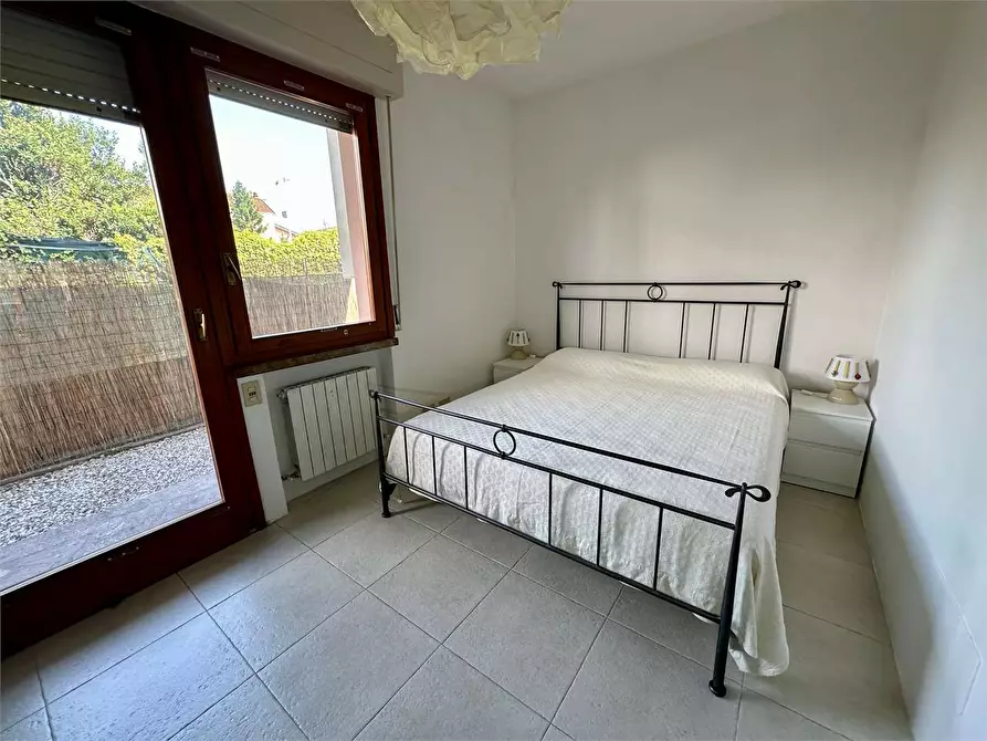 Immagine 8 di Appartamento in vendita  a Lucca