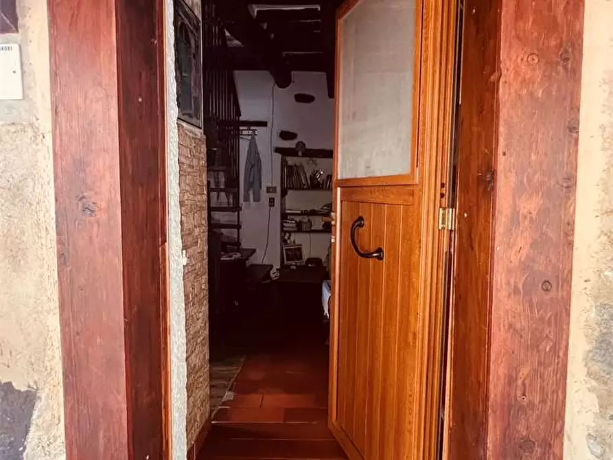 Immagine 5 di Rustico / casale in vendita  in via della torre a Capannori
