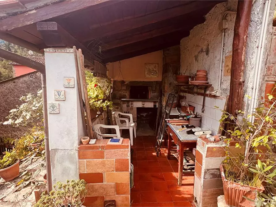 Immagine 26 di Rustico / casale in vendita  in via della torre a Capannori
