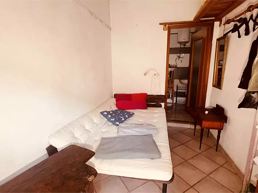 Immagine 13 di Rustico / casale in vendita  in via della torre a Capannori