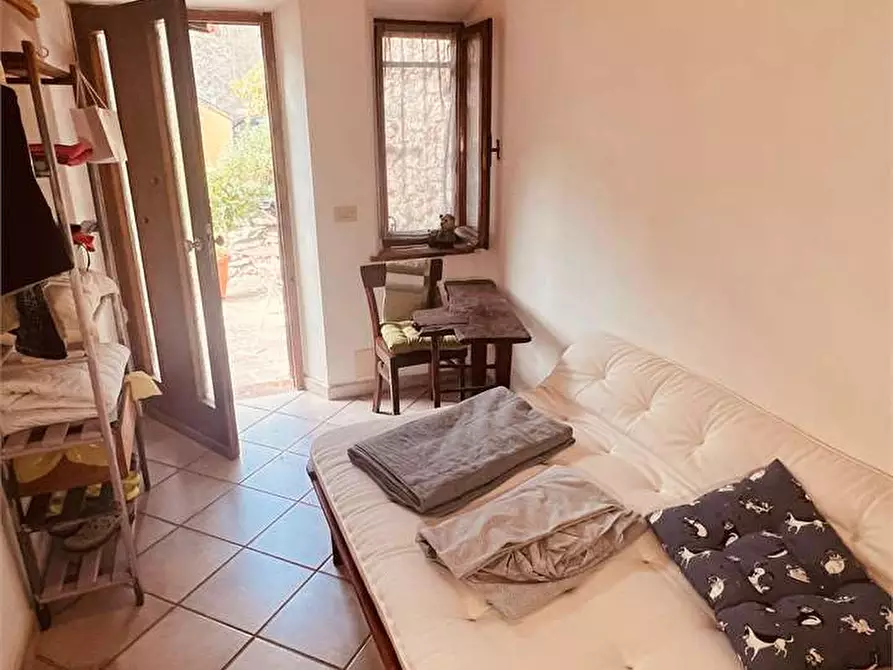 Immagine 14 di Rustico / casale in vendita  in via della torre a Capannori