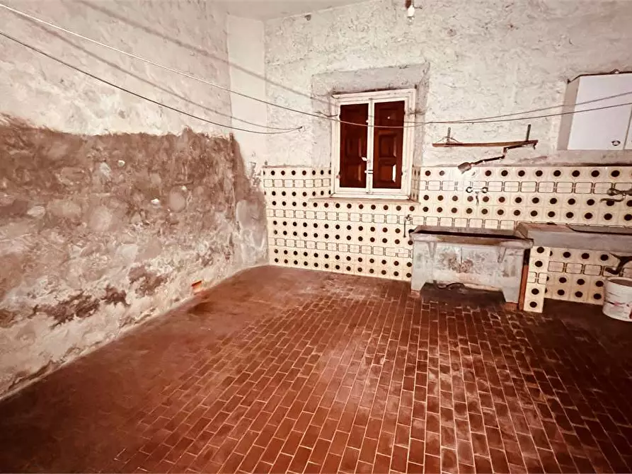 Immagine 26 di Porzione di casa in vendita  in via delle ville 493 a Capannori