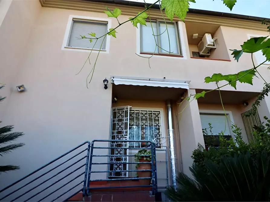 Immagine 4 di Villetta a schiera in vendita  in Marlia a Capannori