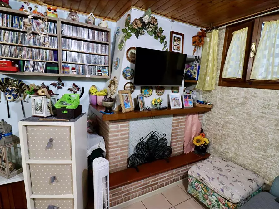 Immagine 30 di Villetta a schiera in vendita  in Marlia a Capannori