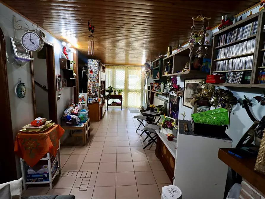 Immagine 31 di Villetta a schiera in vendita  in Marlia a Capannori