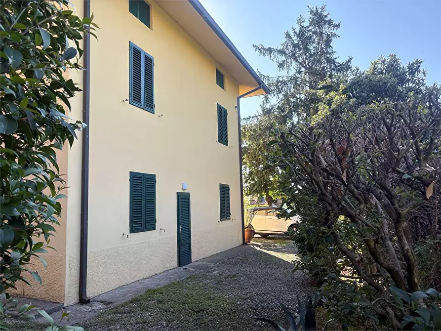 Immagine 2 di Casa indipendente in vendita  in via delle cartiere a Pescia