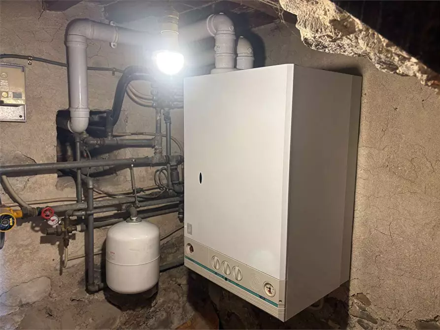 Immagine 14 di Casa indipendente in vendita  in via delle cartiere a Pescia