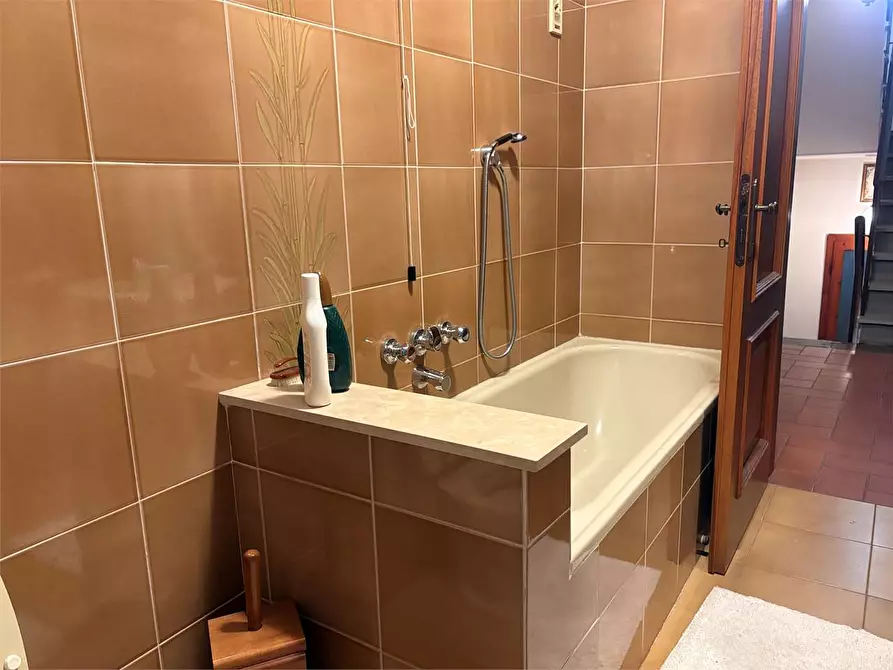 Immagine 22 di Casa indipendente in vendita  in via delle cartiere a Pescia