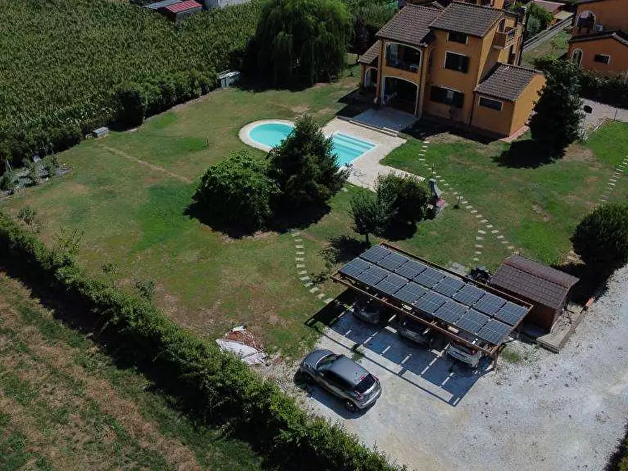Immagine 3 di Villa in vendita  in via romana 33 a Capannori
