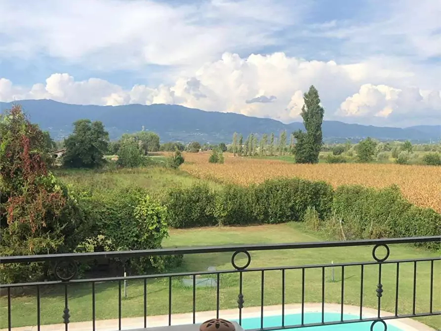 Immagine 16 di Villa in vendita  in via romana 33 a Capannori