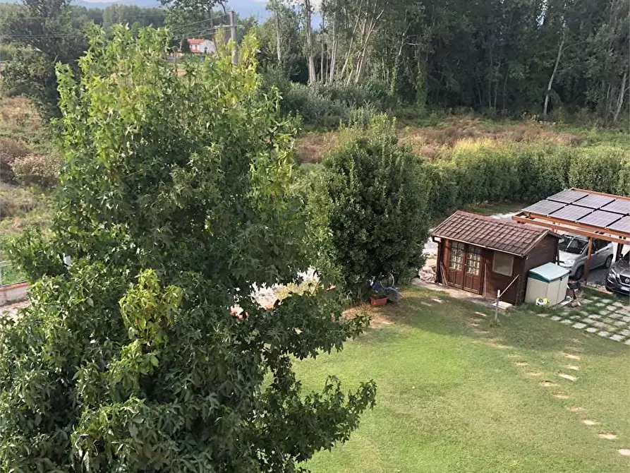 Immagine 22 di Villa in vendita  in via romana 33 a Capannori