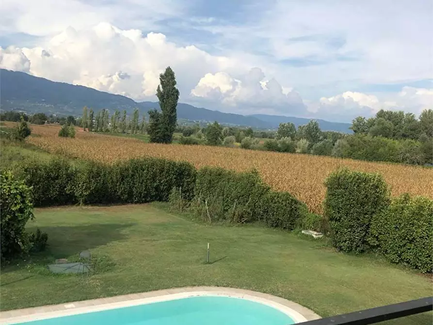 Immagine 25 di Villa in vendita  in via romana 33 a Capannori