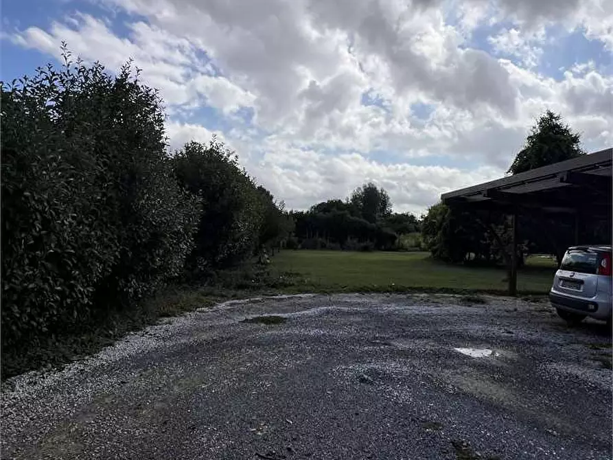 Immagine 29 di Villa in vendita  in via romana 33 a Capannori