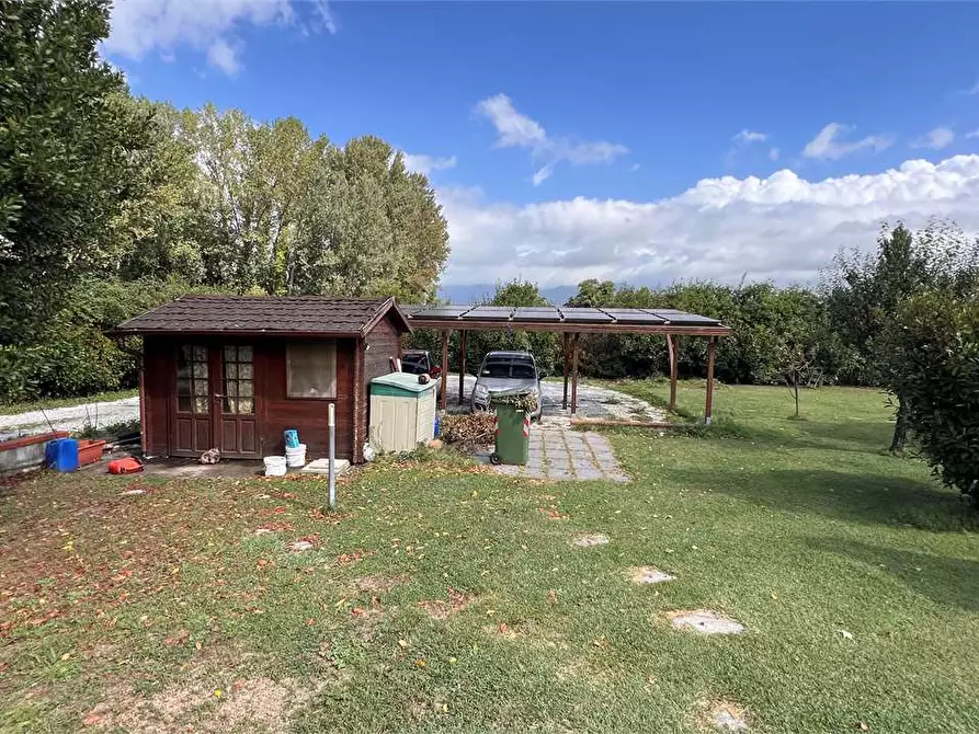 Immagine 39 di Villa in vendita  in via romana 33 a Capannori