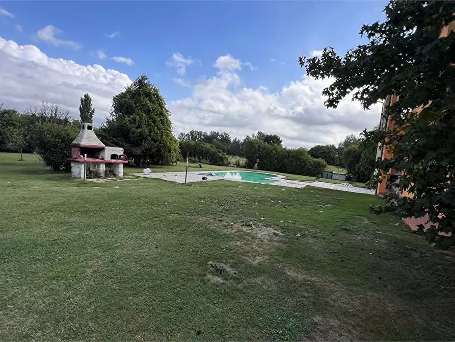 Immagine 40 di Villa in vendita  in via romana 33 a Capannori