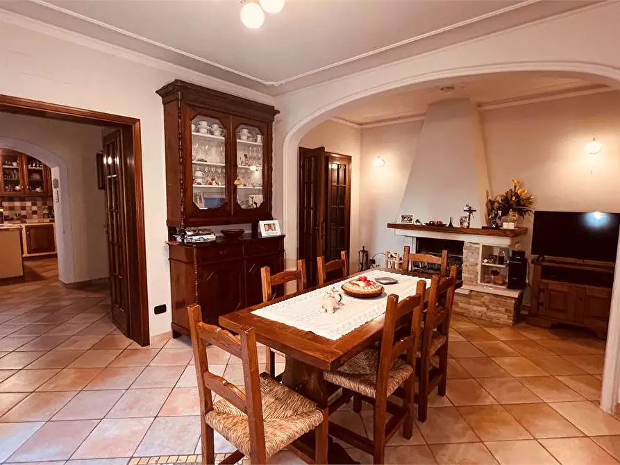 Immagine 5 di Porzione di casa in vendita  in via delle ville 493 a Capannori