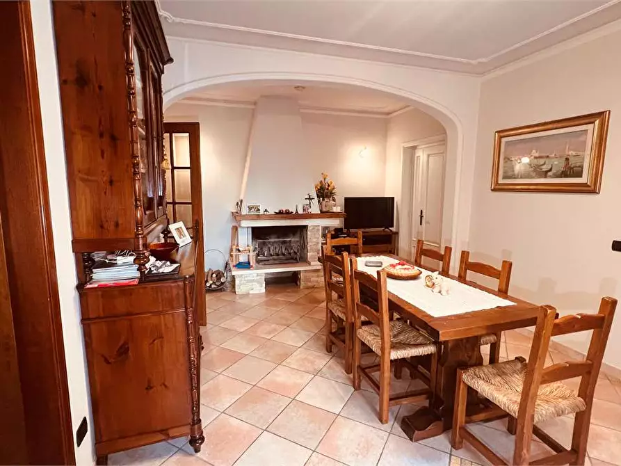 Immagine 6 di Porzione di casa in vendita  in via delle ville 493 a Capannori