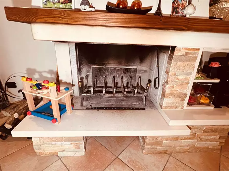 Immagine 7 di Porzione di casa in vendita  in via delle ville 493 a Capannori