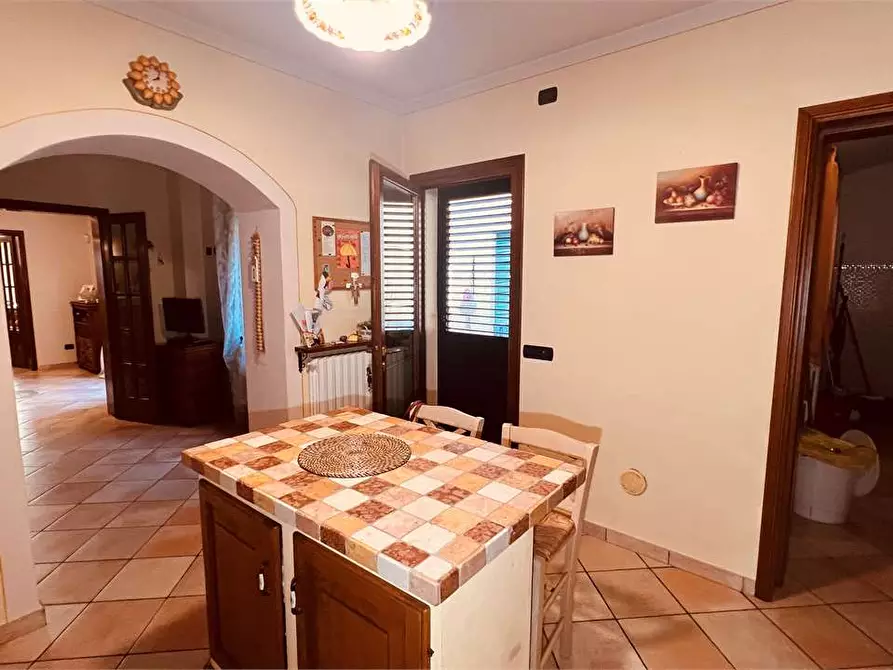 Immagine 11 di Porzione di casa in vendita  in via delle ville 493 a Capannori