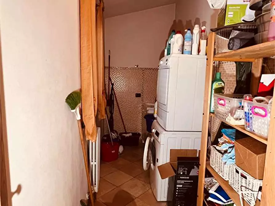 Immagine 12 di Porzione di casa in vendita  in via delle ville 493 a Capannori
