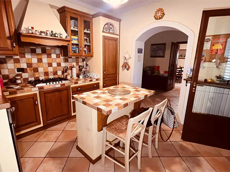 Immagine 14 di Porzione di casa in vendita  in via delle ville 493 a Capannori