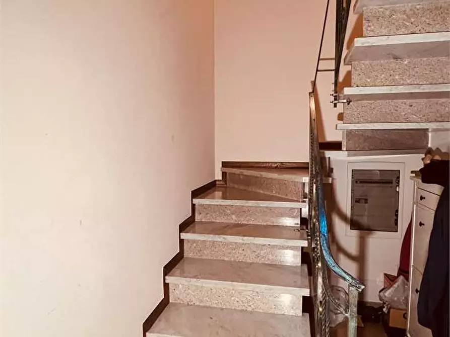 Immagine 15 di Porzione di casa in vendita  in via delle ville 493 a Capannori